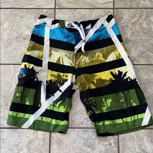 Men’s Swim Trunks Size L